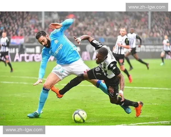 托利索与纳尔提各建一功 里昂主场2比0力克尼斯 托利索与纳尔提各建一功 里昂主场2比0力克尼斯